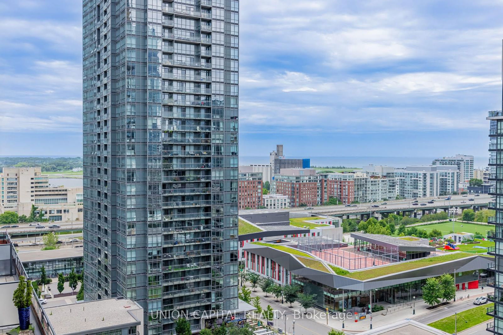 4K Spadina Ave, unit 1723 for rent