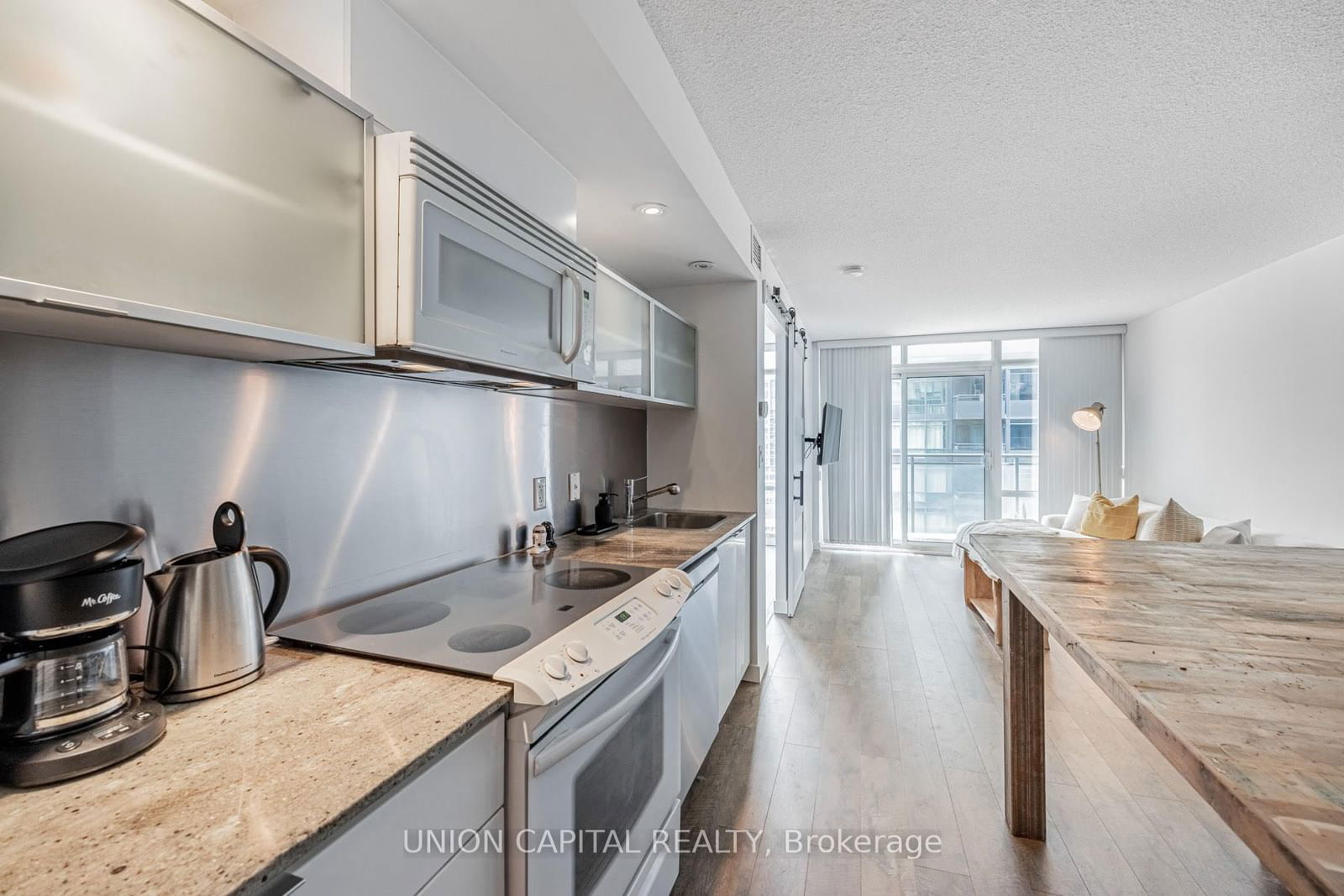 4K Spadina Ave, unit 1723 for rent