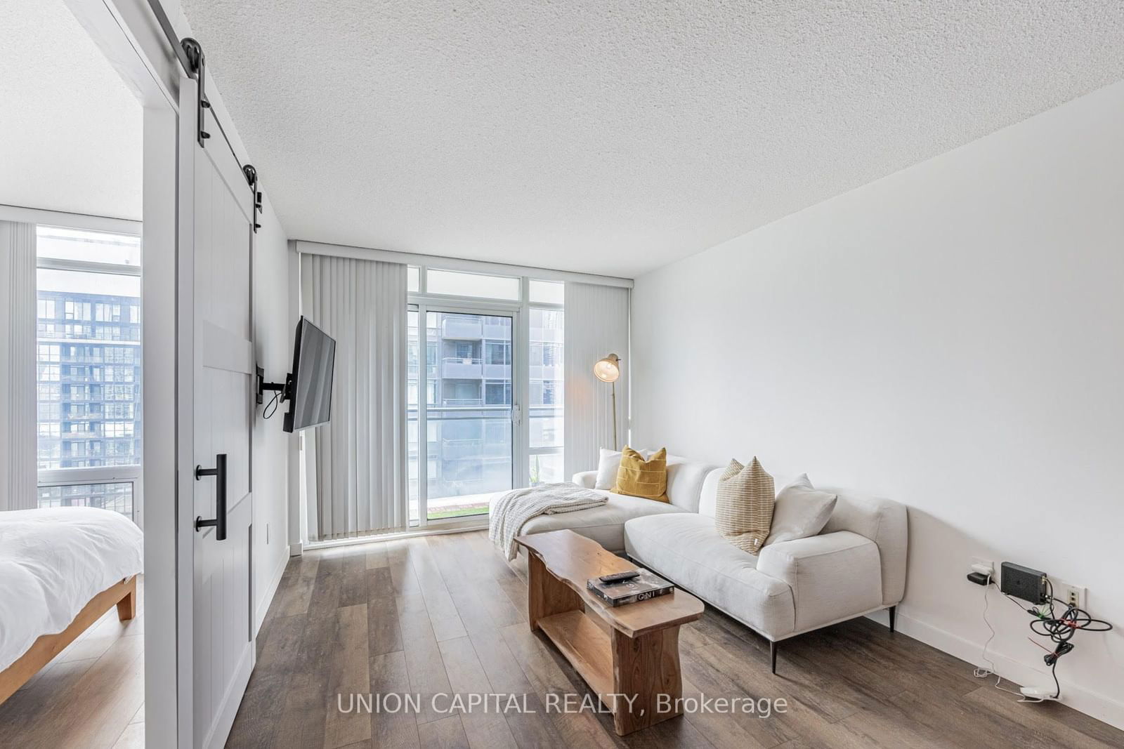 4K Spadina Ave, unit 1723 for rent