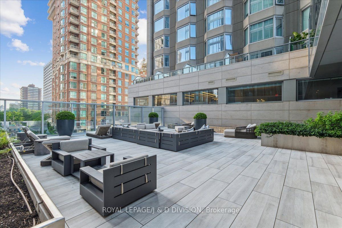 200 Cumberland St, unit 2805 for sale - image #33