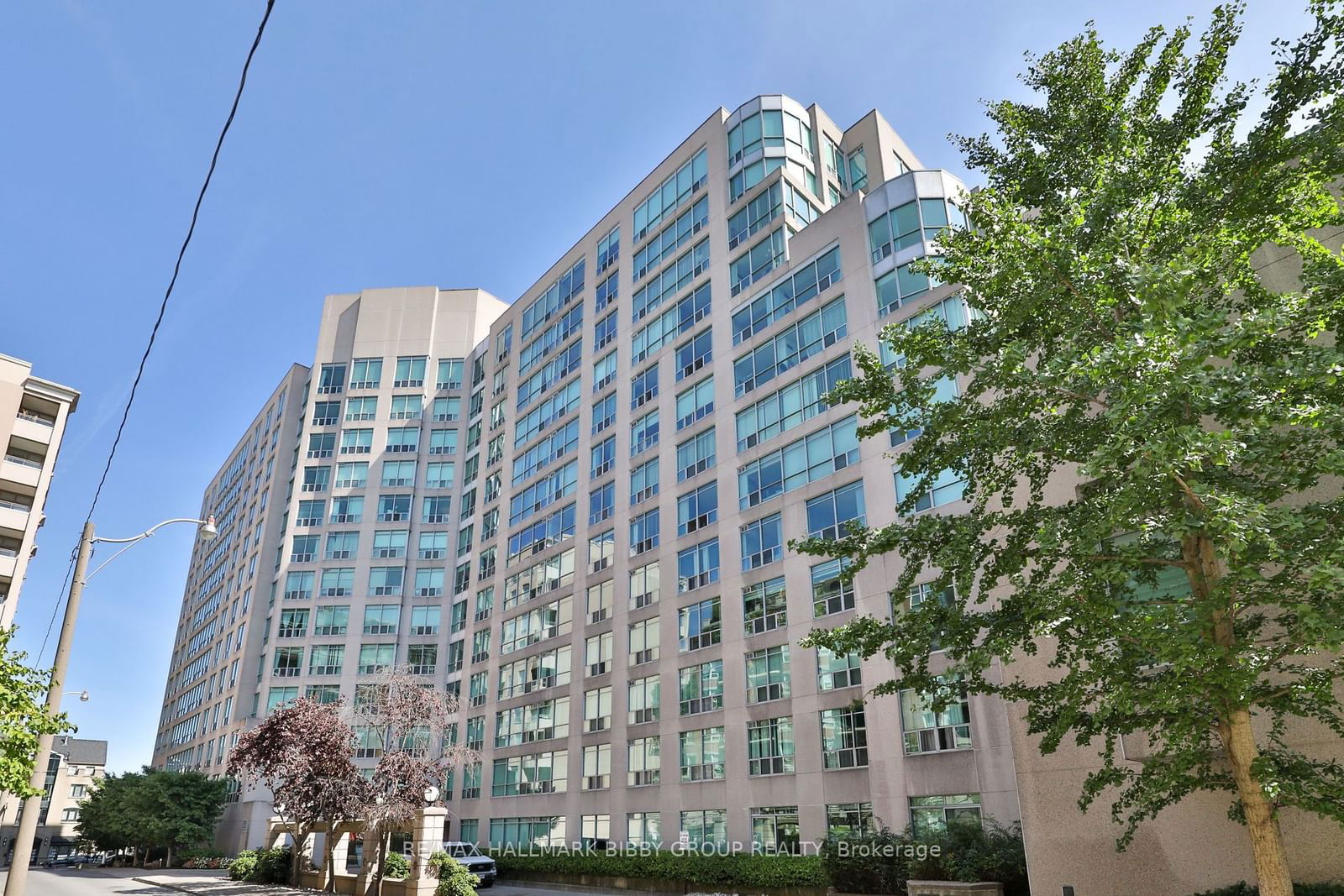 942 Yonge St, unit 616 for sale - image #1