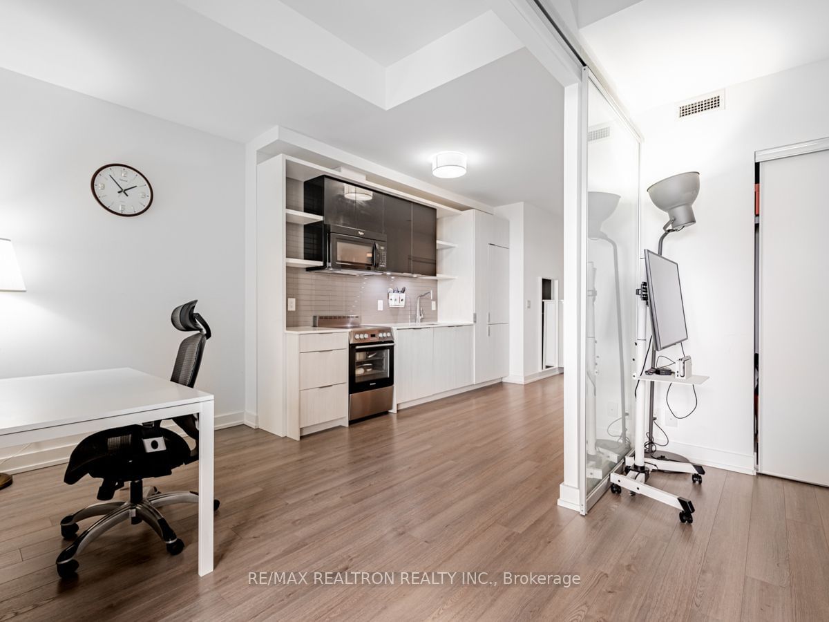 6 Parkwood Ave, unit 616 for sale - image #7