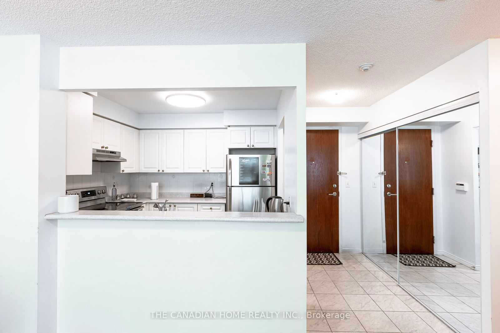 29 Pemberton Ave, unit 707 for rent - image #5