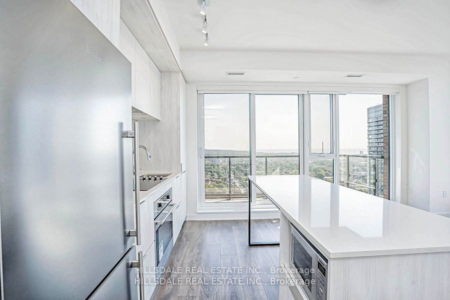 130 River St, unit 3002 for sale - image #10