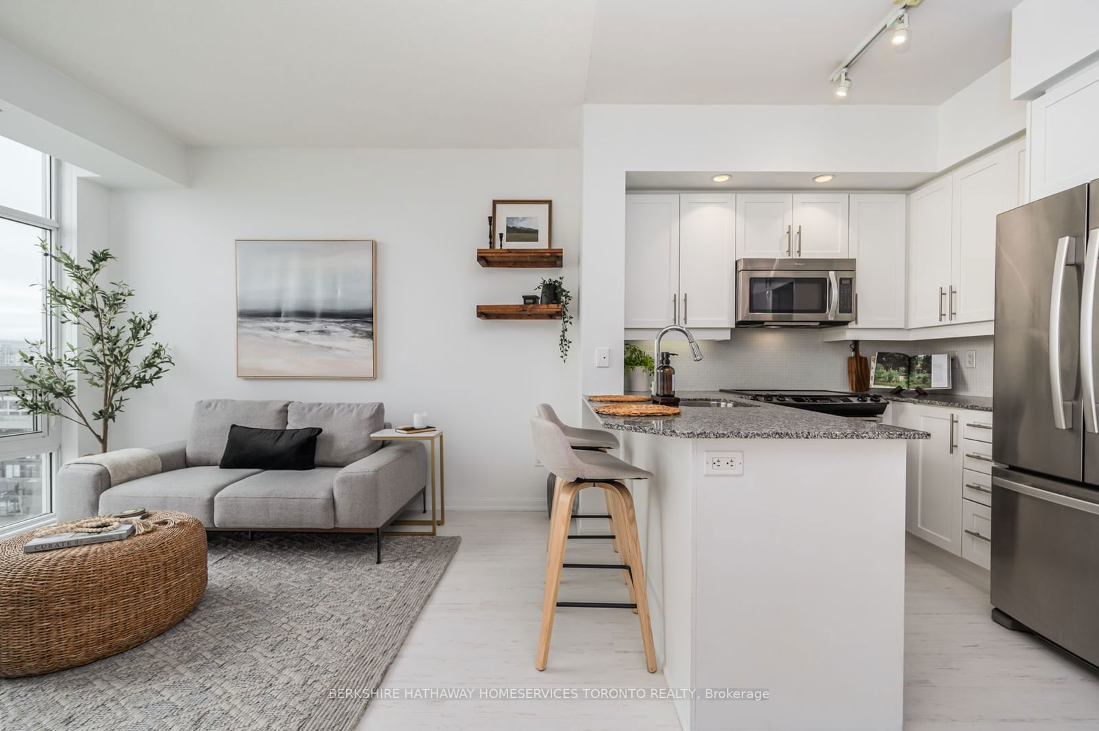 85 East Liberty St, unit 1703 for sale - image #6