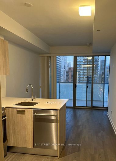 57 St Joseph St, unit 1608 for rent - image #8