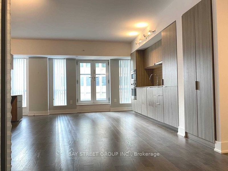 955 Bay St, unit 317 for rent - image #10