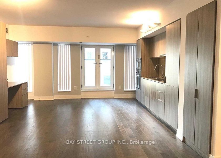 955 Bay St, unit 317 for rent - image #7