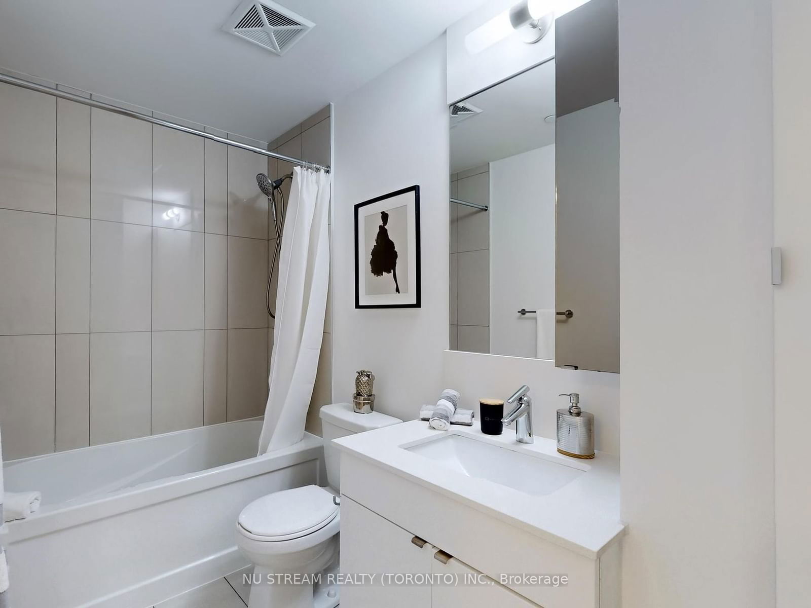 98 Lillian St, unit 2720 for sale - image #17