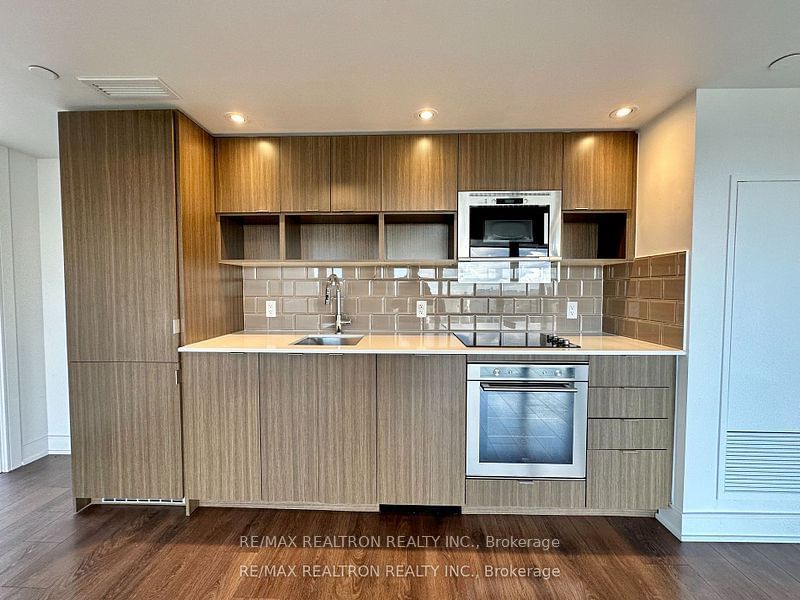 89 Mcgill St S, unit 2008 for rent - image #3