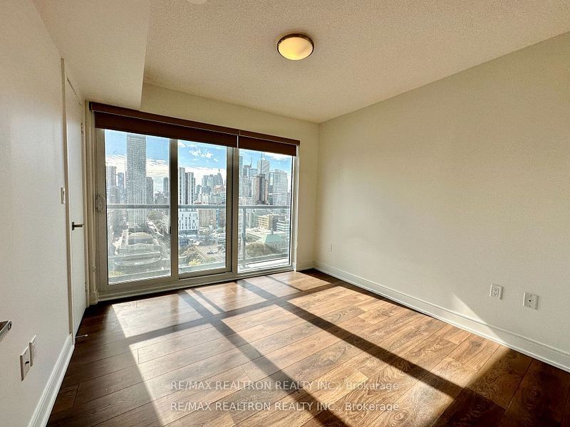 89 Mcgill St S, unit 2008 for rent - image #8