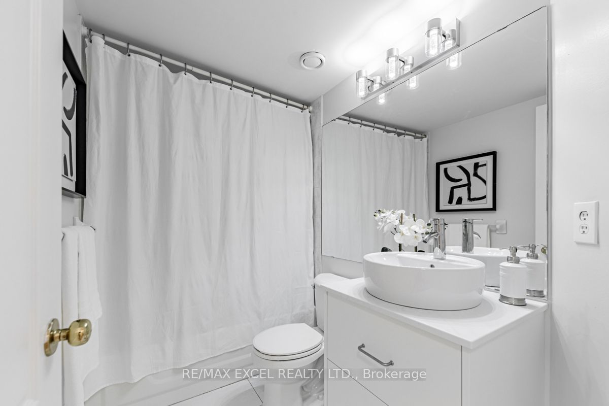 108 Finch Ave W, unit D19 for sale - image #14