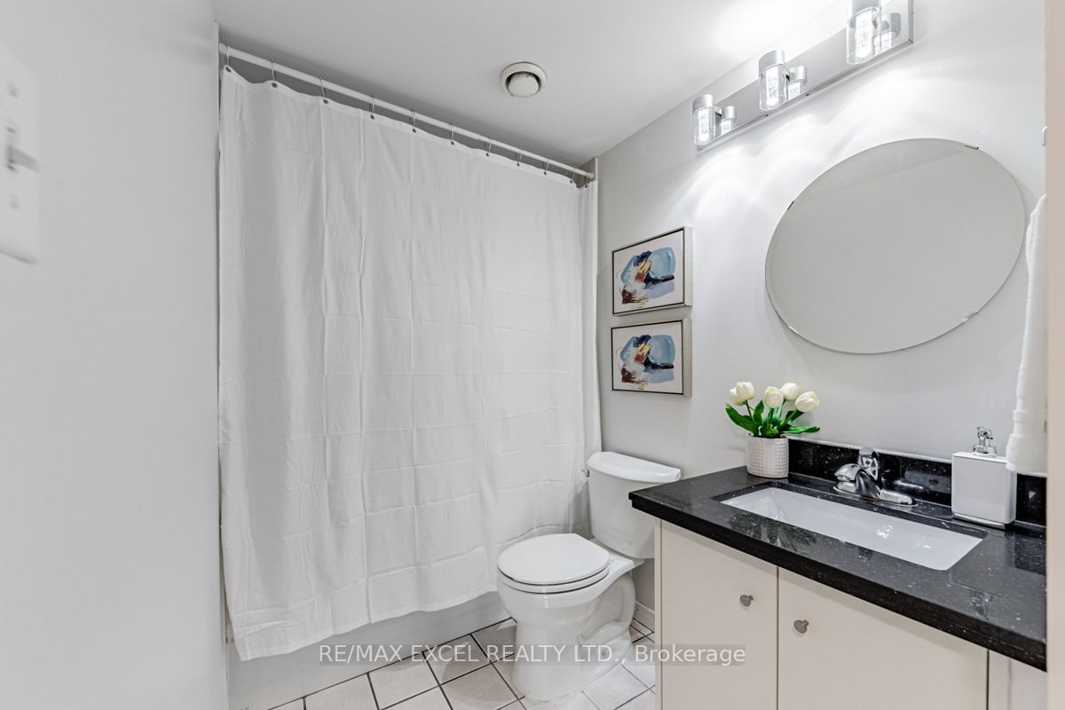 108 Finch Ave W, unit D19 for sale - image #21