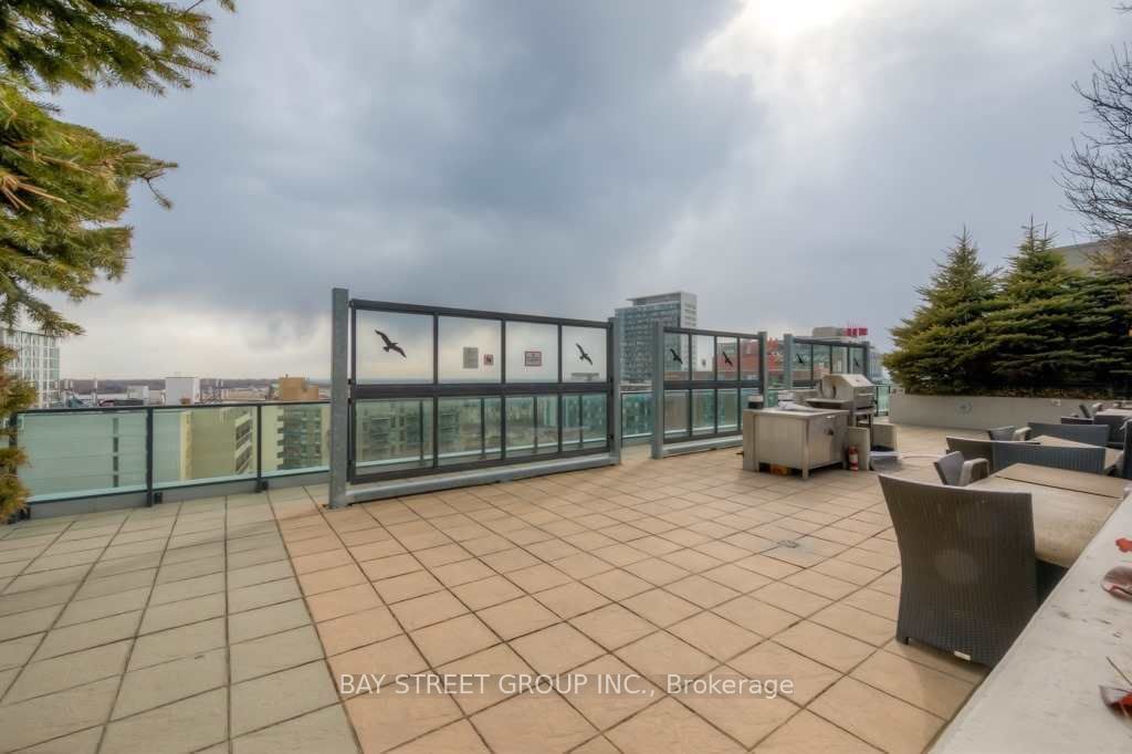 600 Fleet St, unit 1010 for rent - image #23