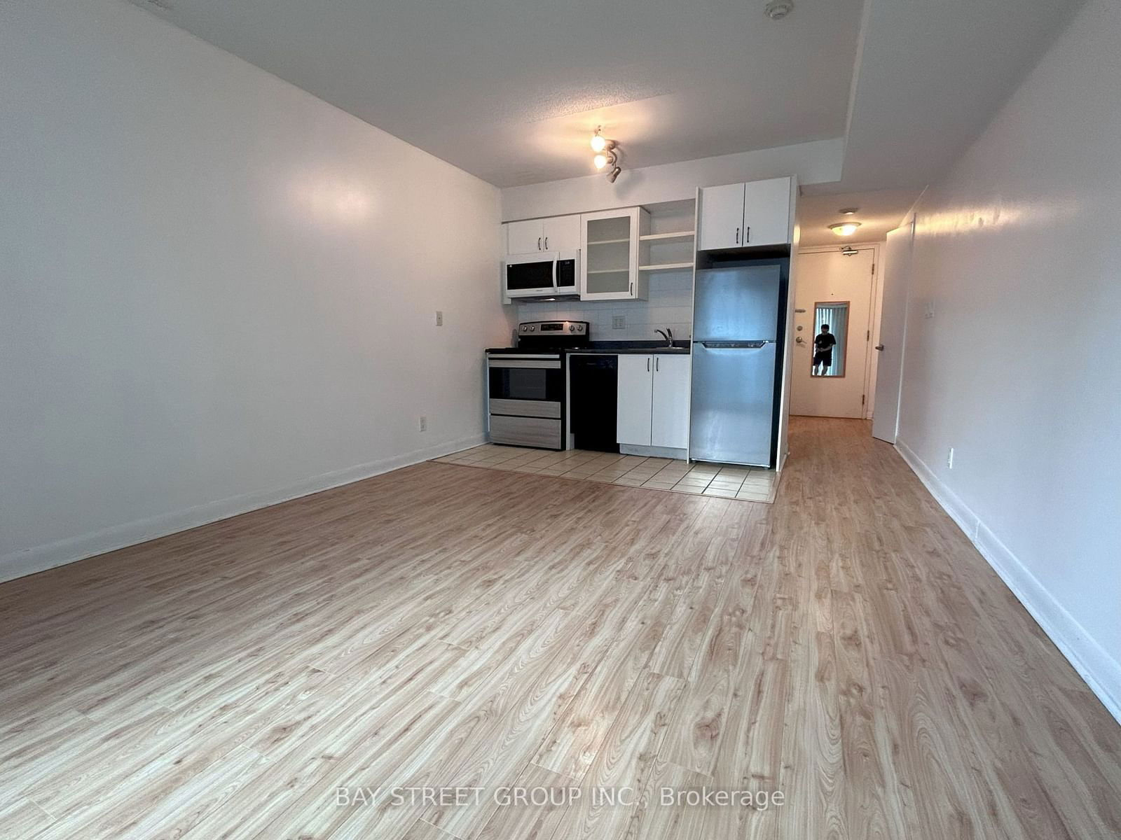 600 Fleet St, unit 1010 for rent