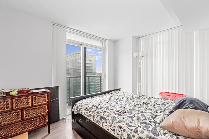 36 Lisgar St, unit 1709E for sale - image #10