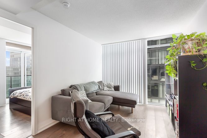 36 Lisgar St, unit 1709E for sale