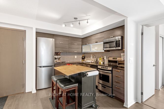 36 Lisgar St, unit 1709E for sale - image #3