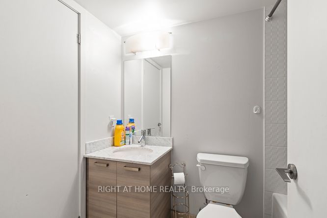 36 Lisgar St, unit 1709E for sale - image #5