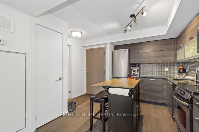 36 Lisgar St, unit 1709E for sale