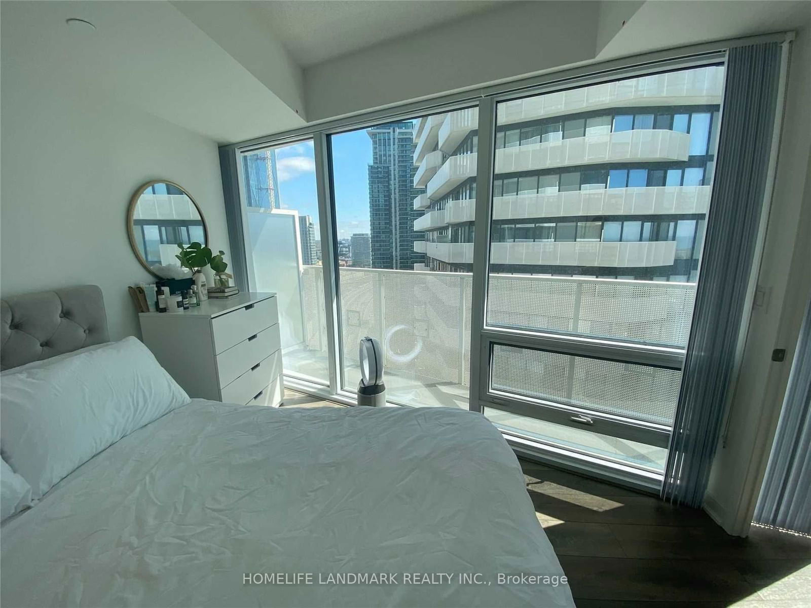 100 Harbour St, unit 3107 for rent