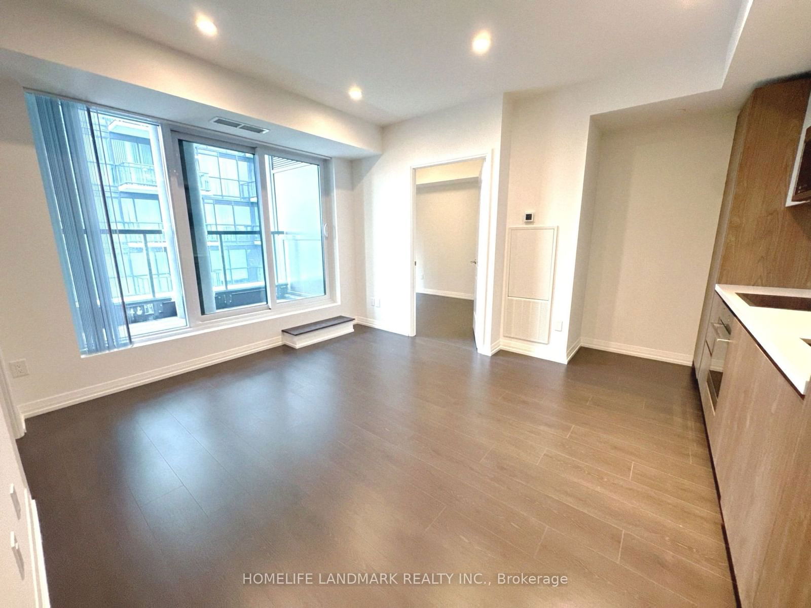 8 Widmer St, unit 4701 for rent - image #3