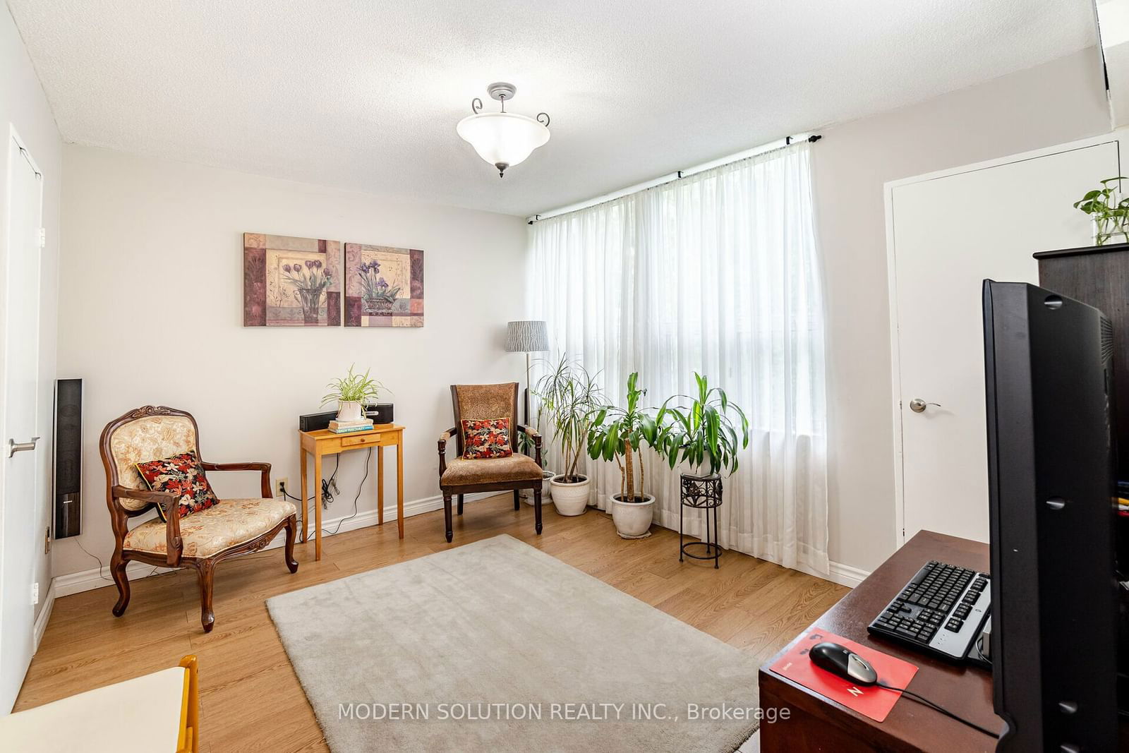 20 Edgecliffe Gfwy, unit 106 for sale - image #17