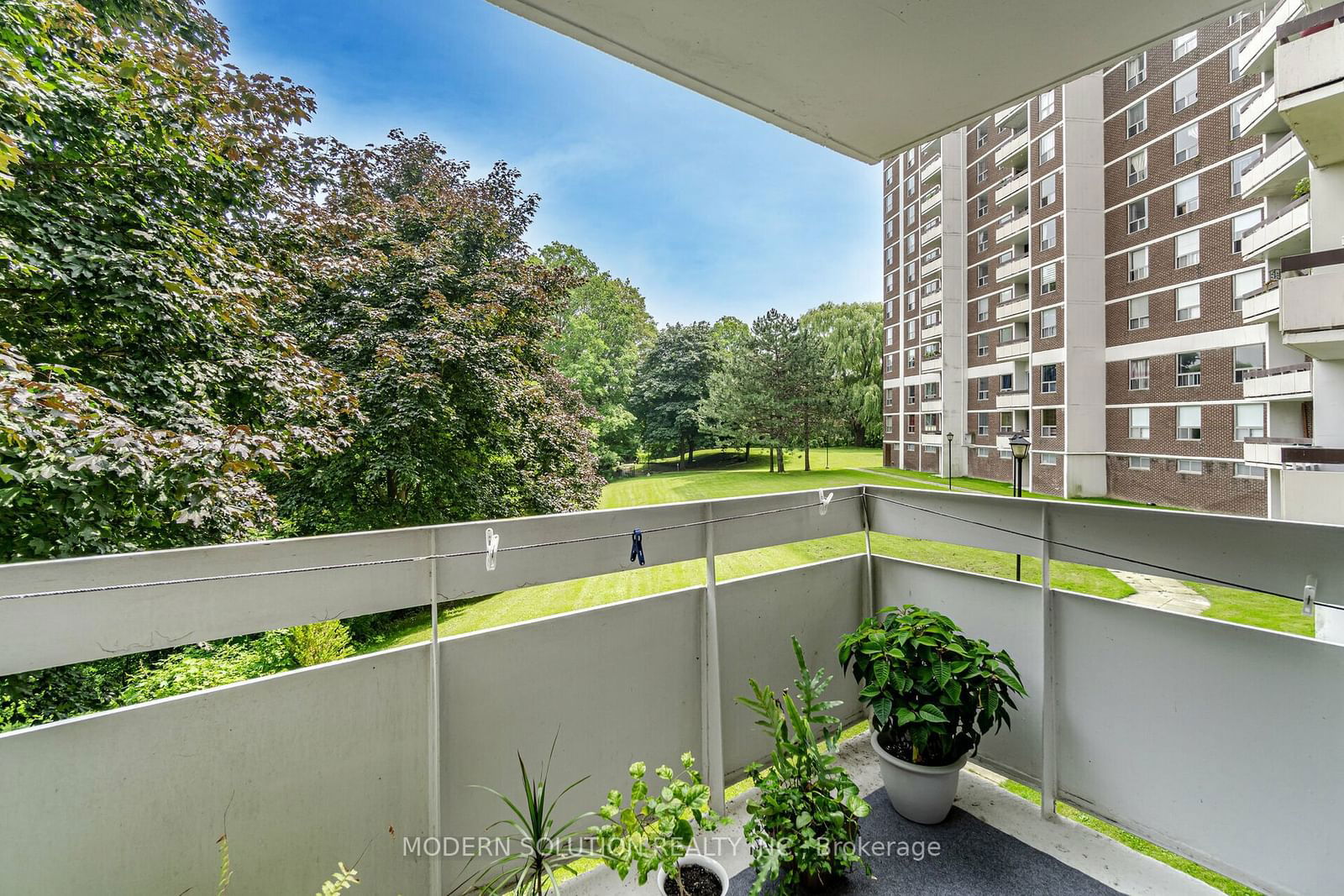 20 Edgecliffe Gfwy, unit 106 for sale - image #25