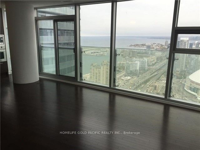 14 York St, unit 5008 for sale - image #8