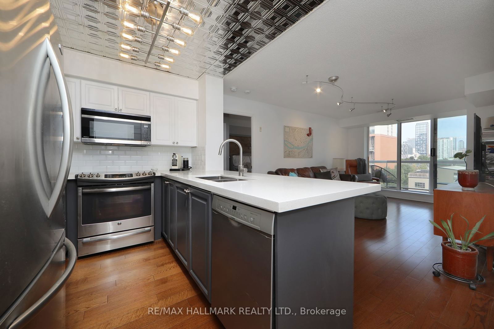 330 Adelaide St E, unit 801 for sale - image #9