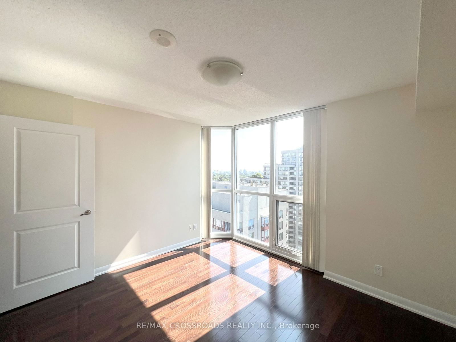 5791 Yonge St, unit 2109 for rent - image #9