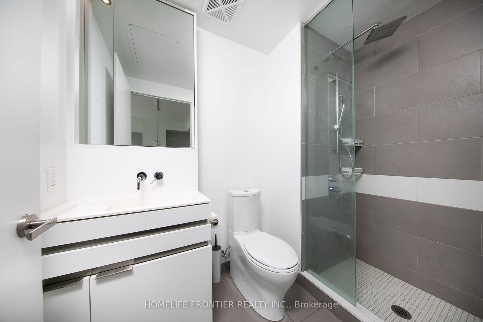 197 Yonge St, unit 1513 for rent - image #12