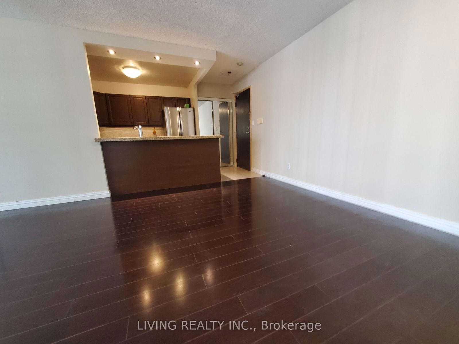 30 Greenfield Ave, unit 1201 for rent - image #4