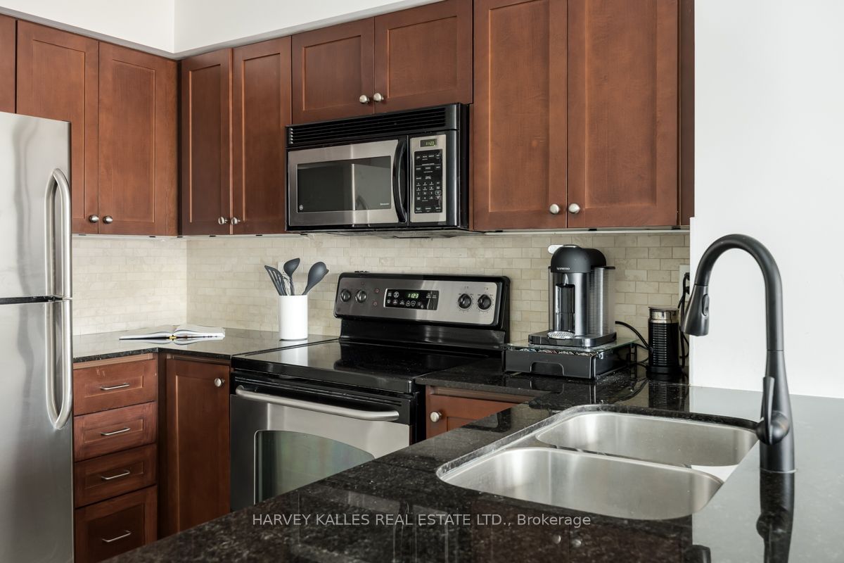 60 St. Clair Ave W, unit 1107 for sale - image #8