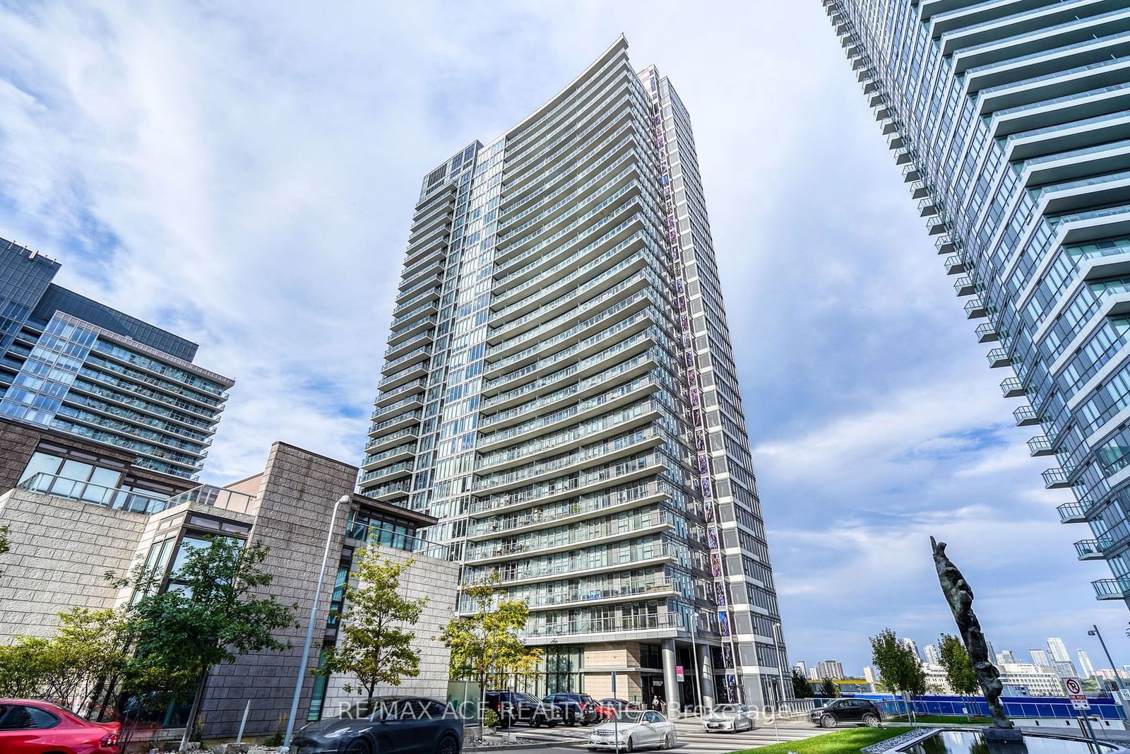 121 Mcmahon Dr, unit #2003 for sale - image #2