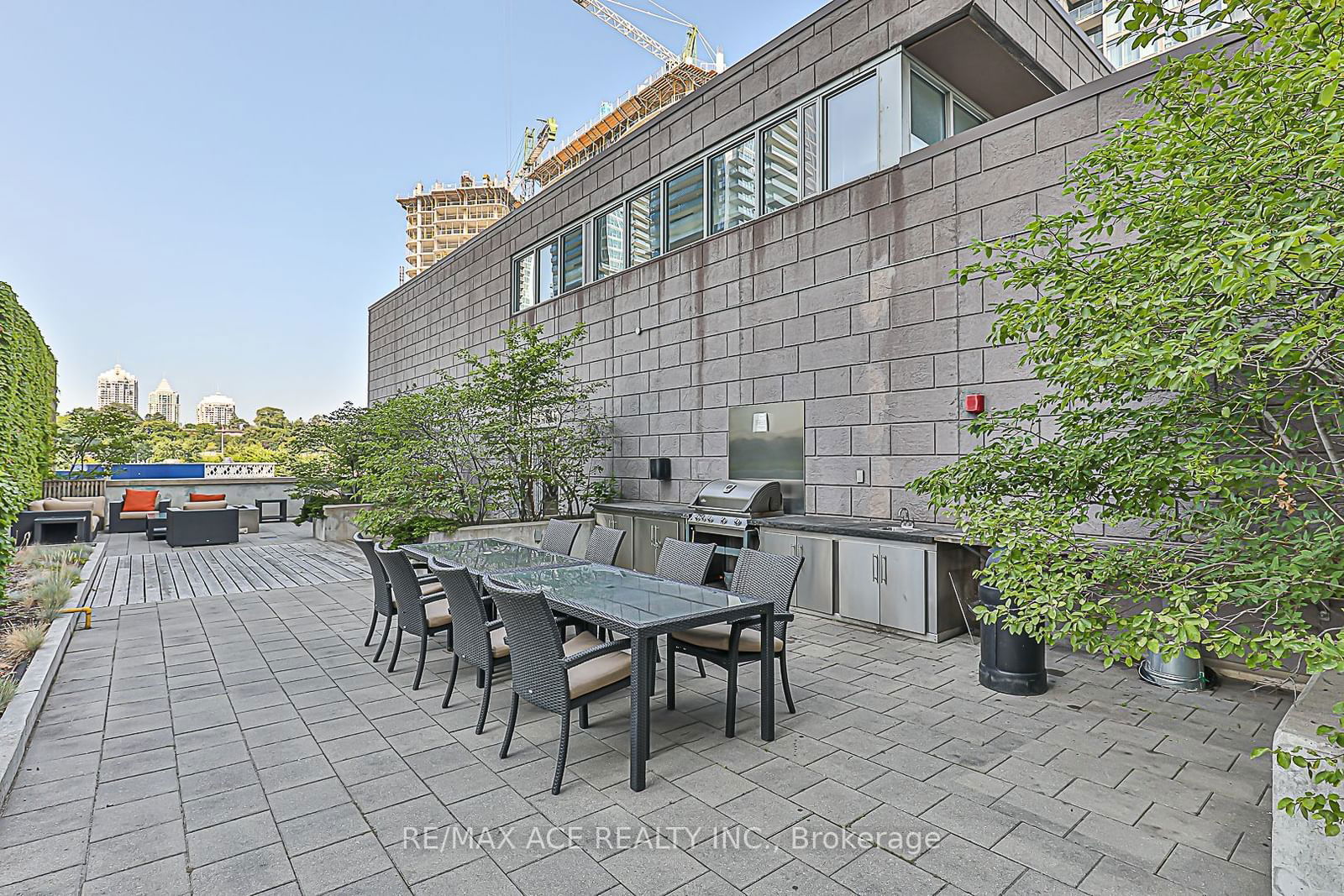 121 Mcmahon Dr, unit #2003 for sale - image #35