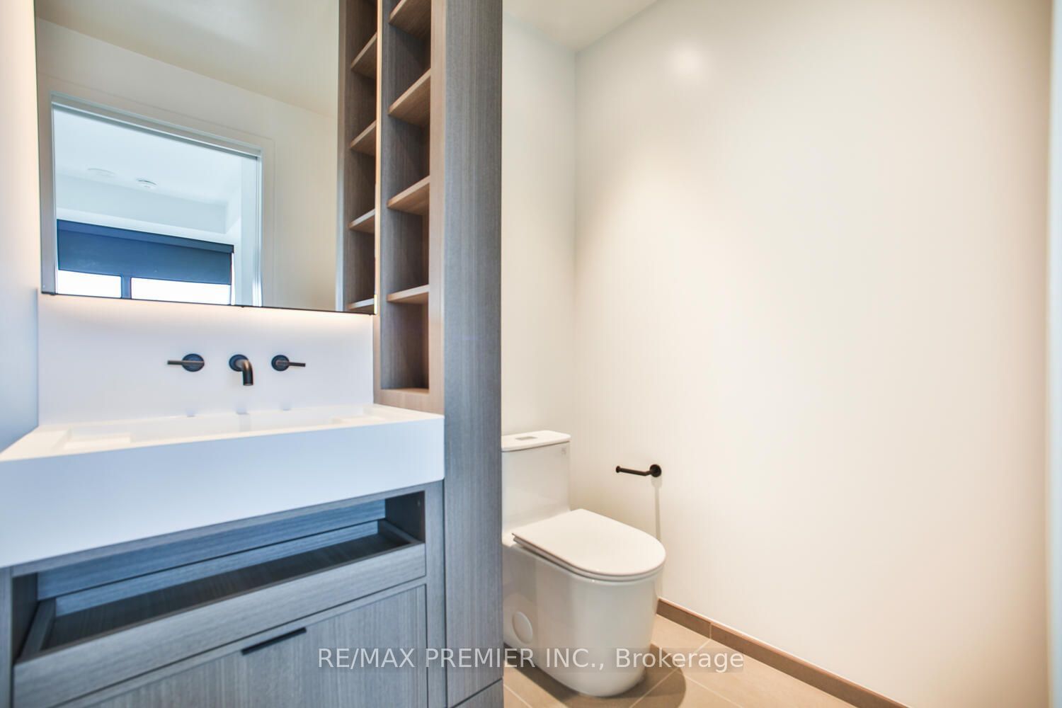 55 Charles St E, unit 4404 for rent - image #26