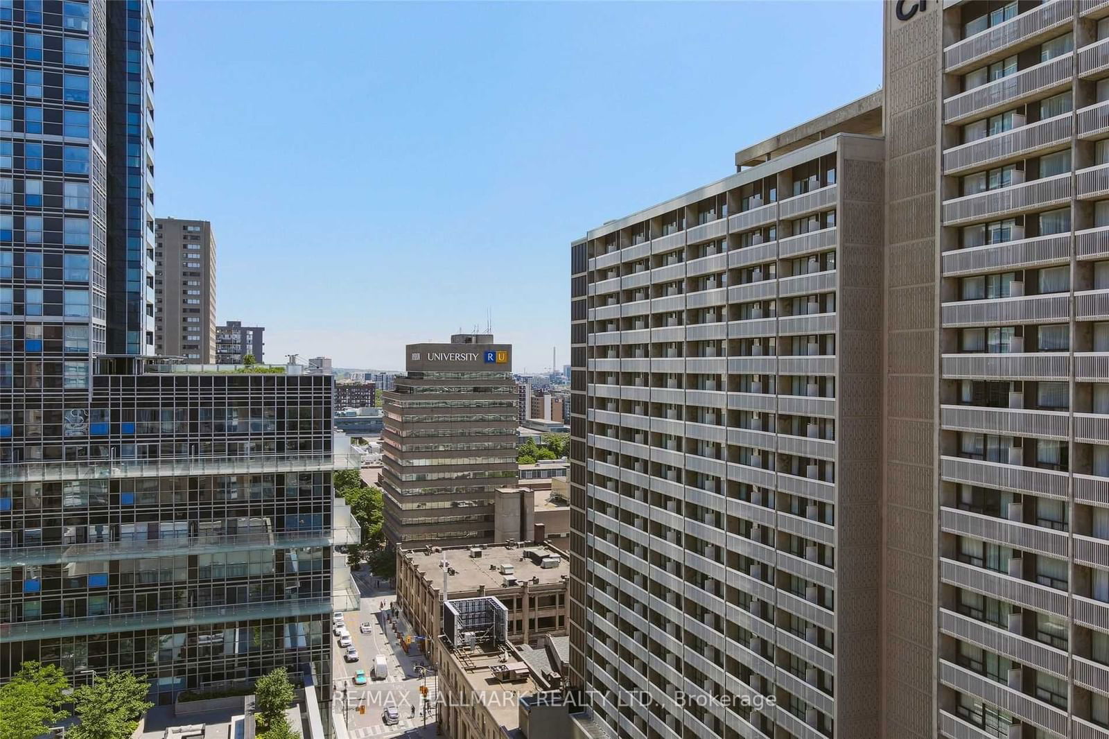 44 Gerrard St W, unit 1201 for rent