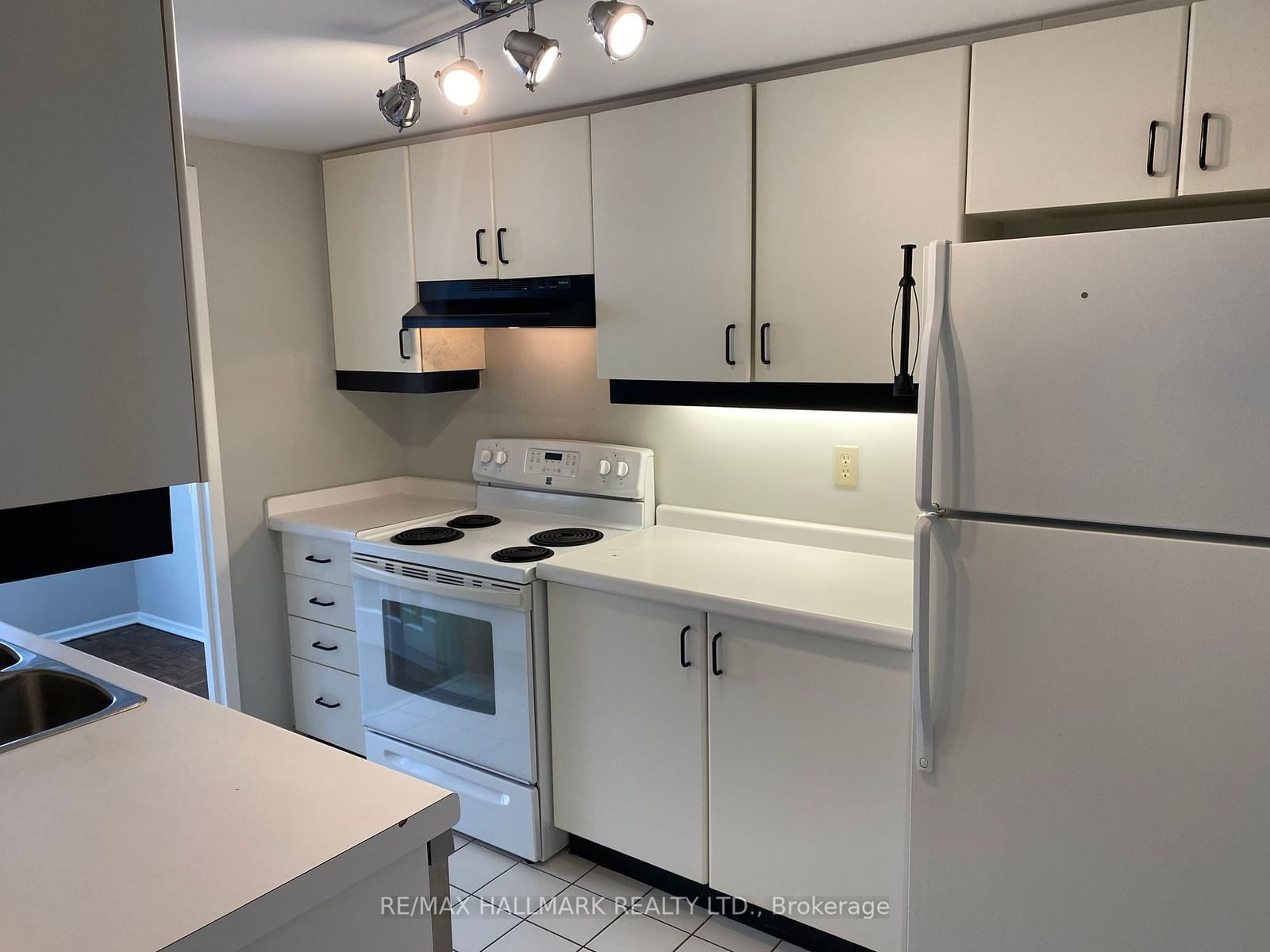 44 Gerrard St W, unit 1201 for rent