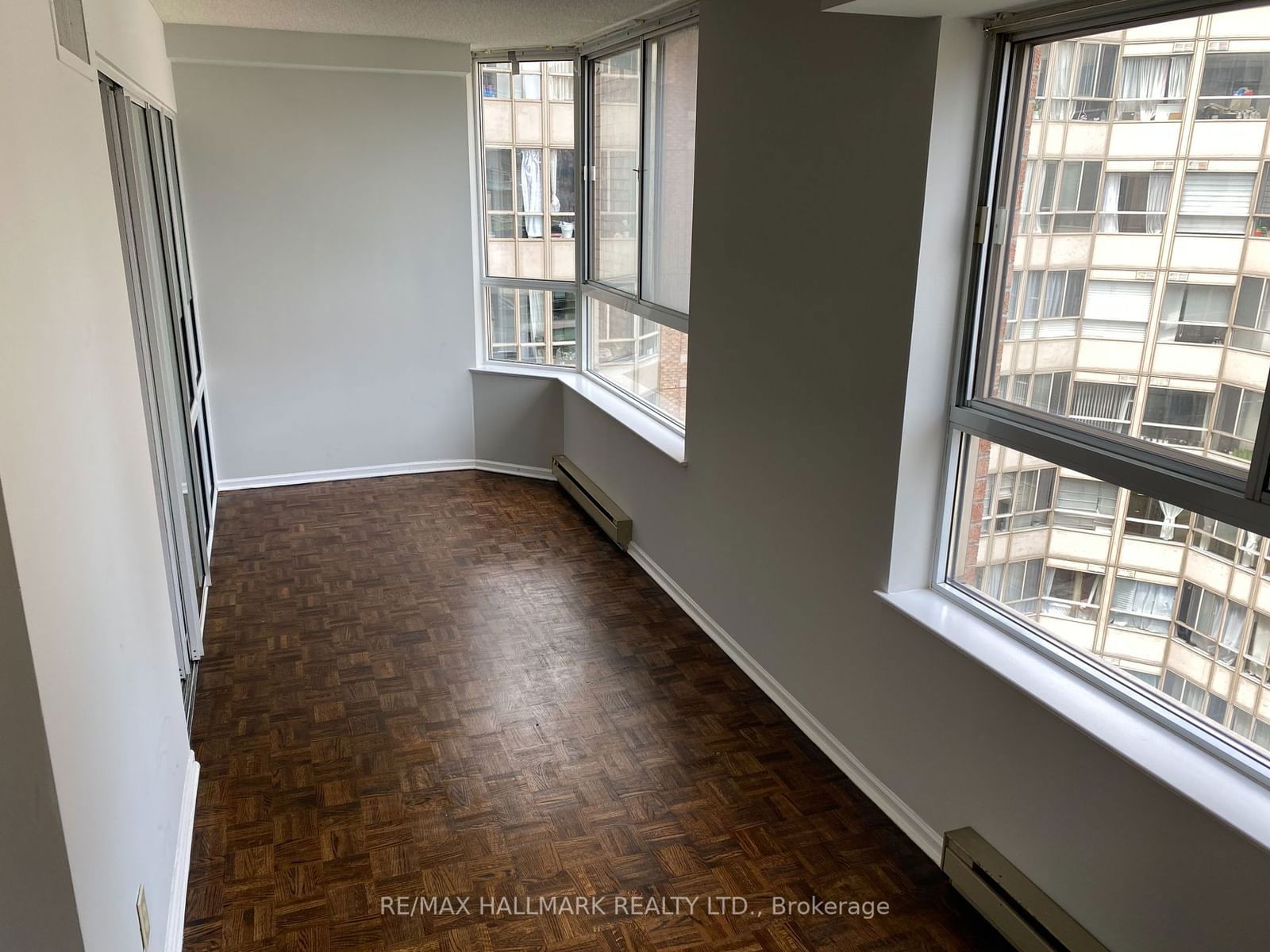 44 Gerrard St W, unit 1201 for rent - image #8