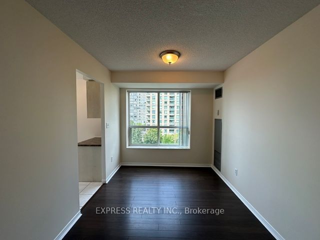 29 Pemberton Ave, unit 603 for rent - image #4