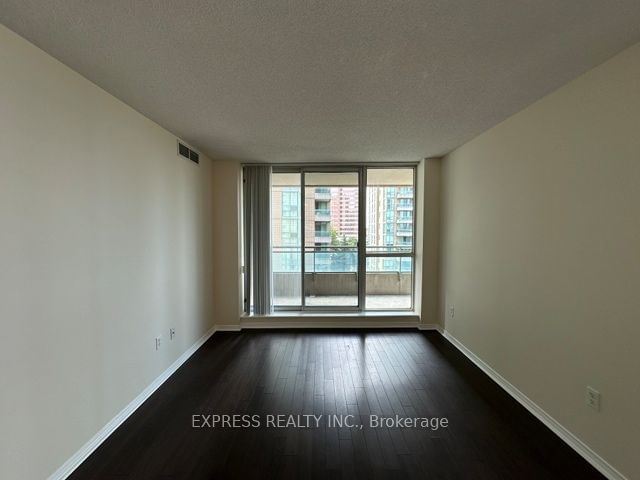 29 Pemberton Ave, unit 603 for rent - image #6