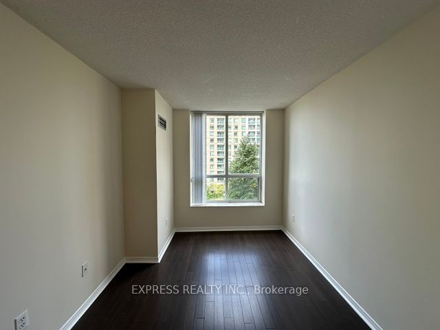 29 Pemberton Ave, unit 603 for rent