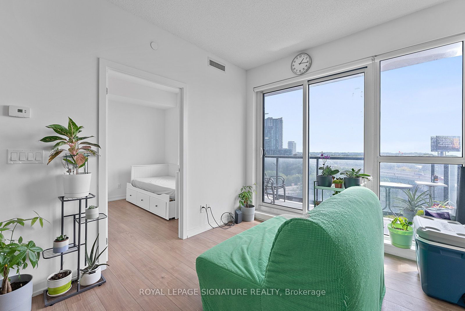 49 East Liberty St, unit 703 for rent - image #11