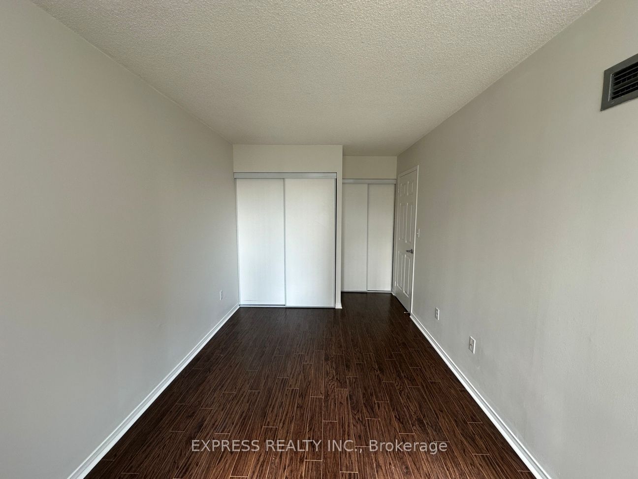 39 Pemberton Ave, unit 903 for rent - image #7