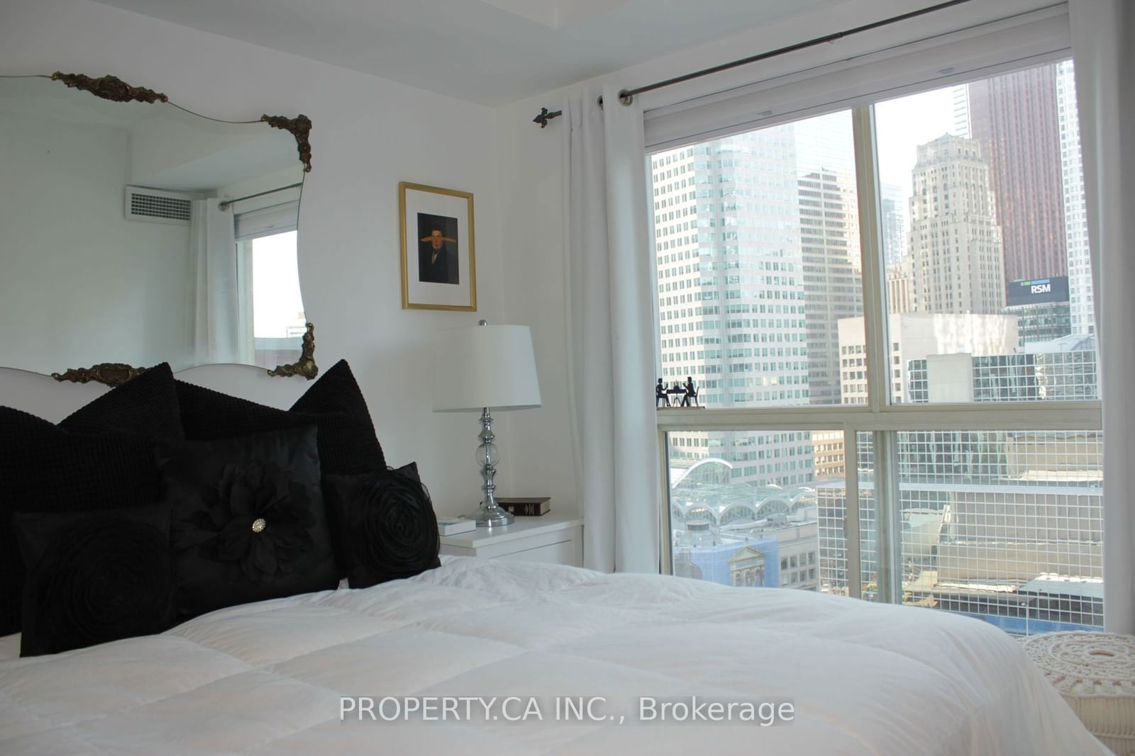 25 The Esplanade, unit 1811 for rent - image #2