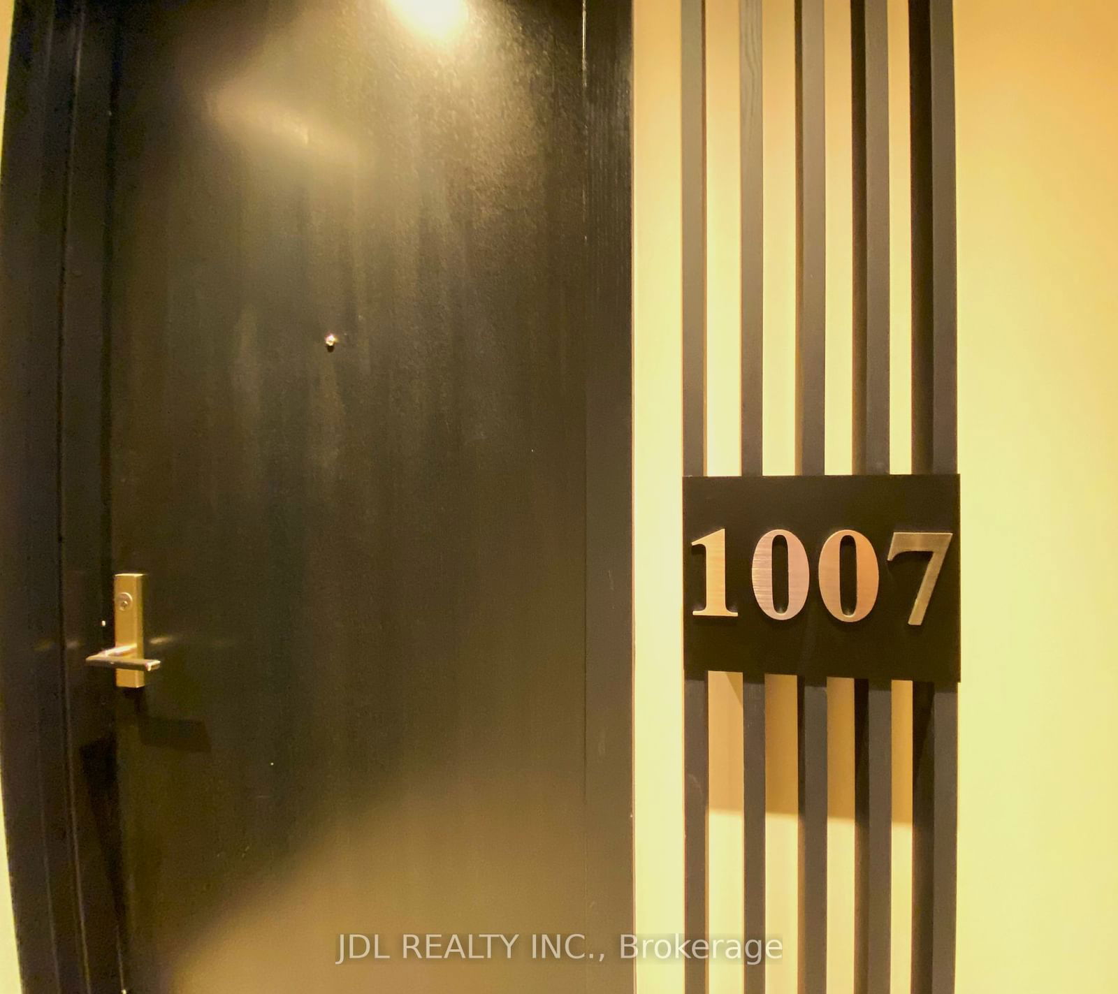 81 Wellesley St E, unit 1007 for rent - image #1