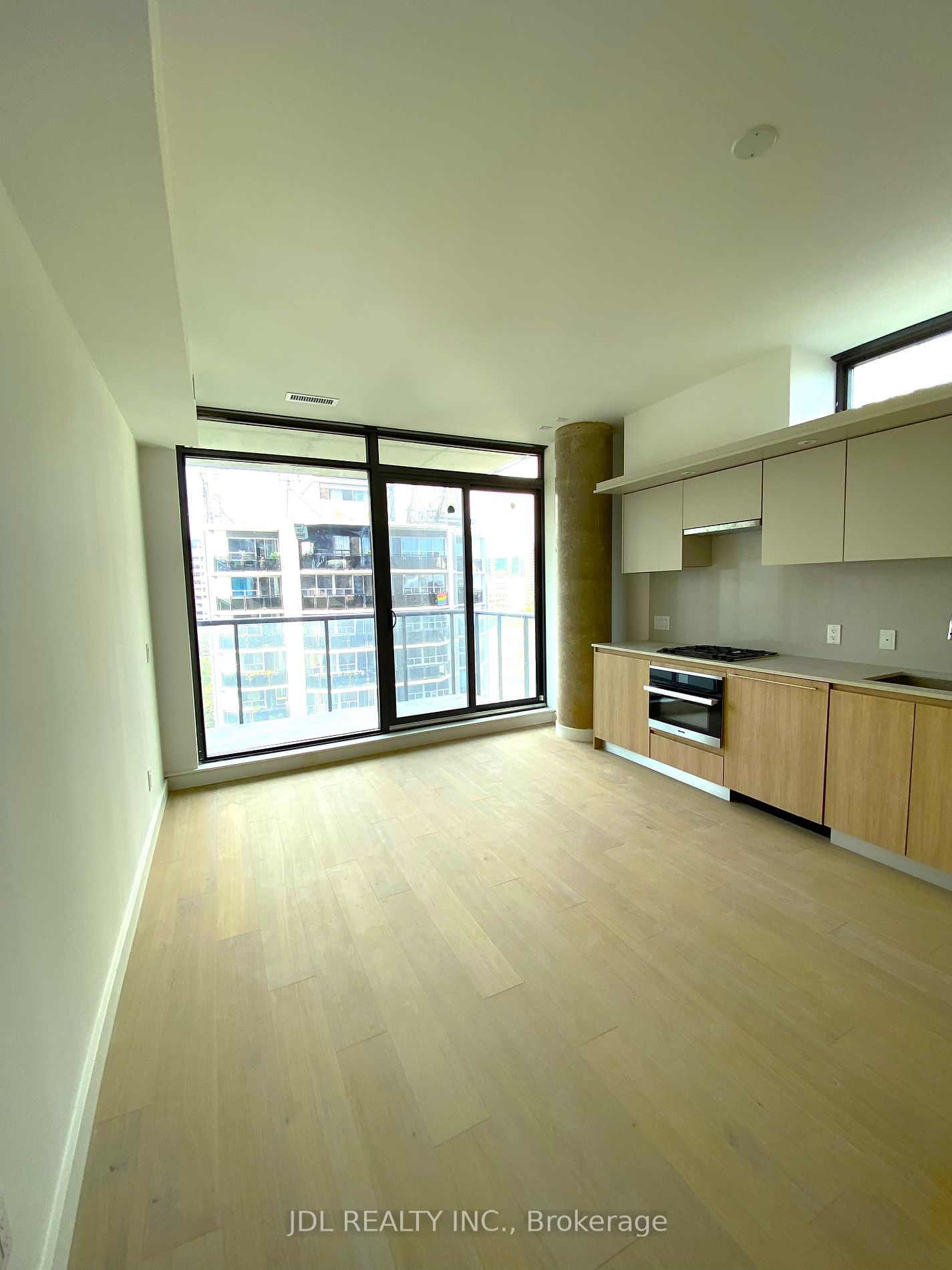 81 Wellesley St E, unit 1007 for rent