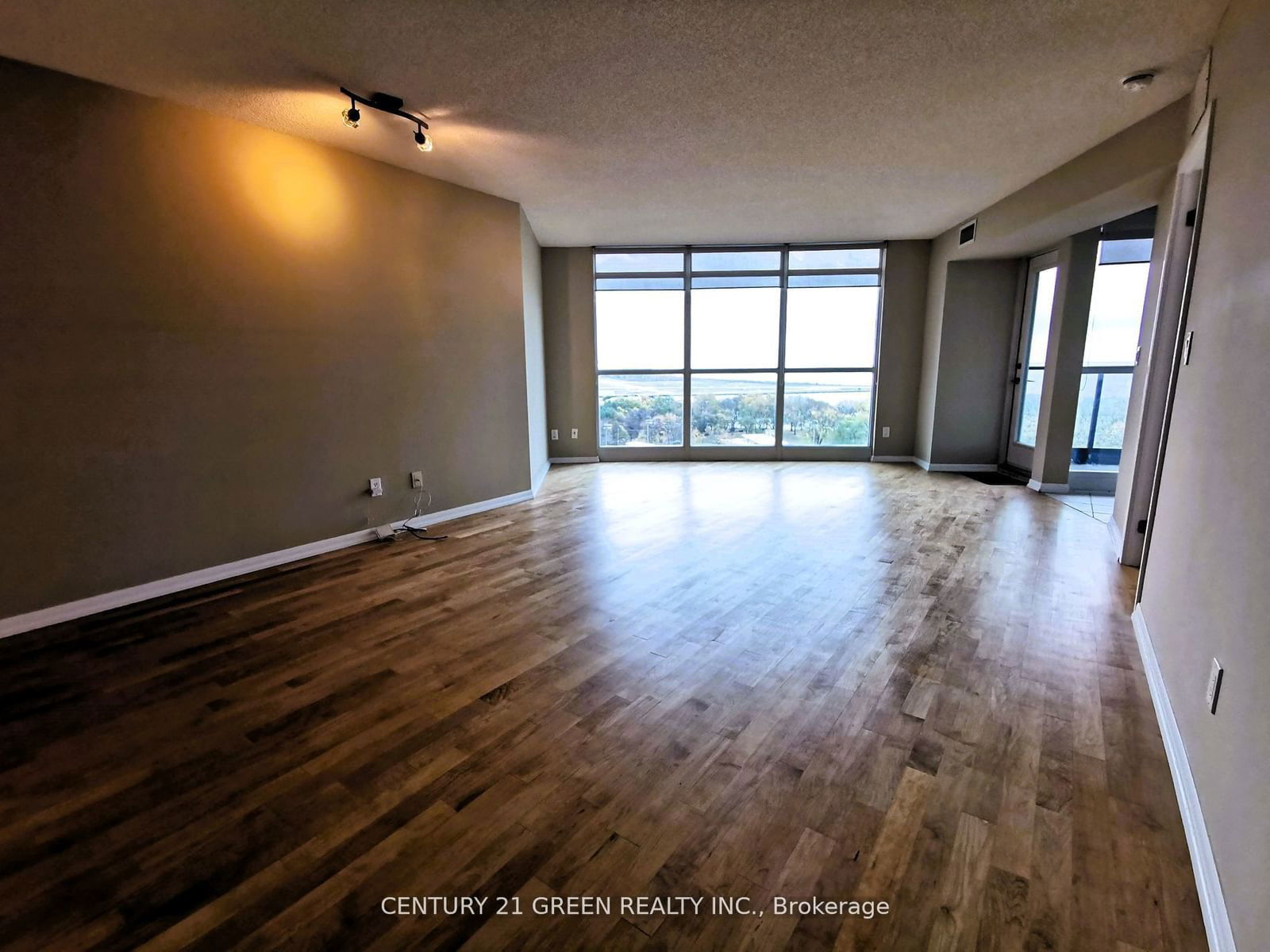 219 Fort York Blvd, unit 1409 for rent - image #4