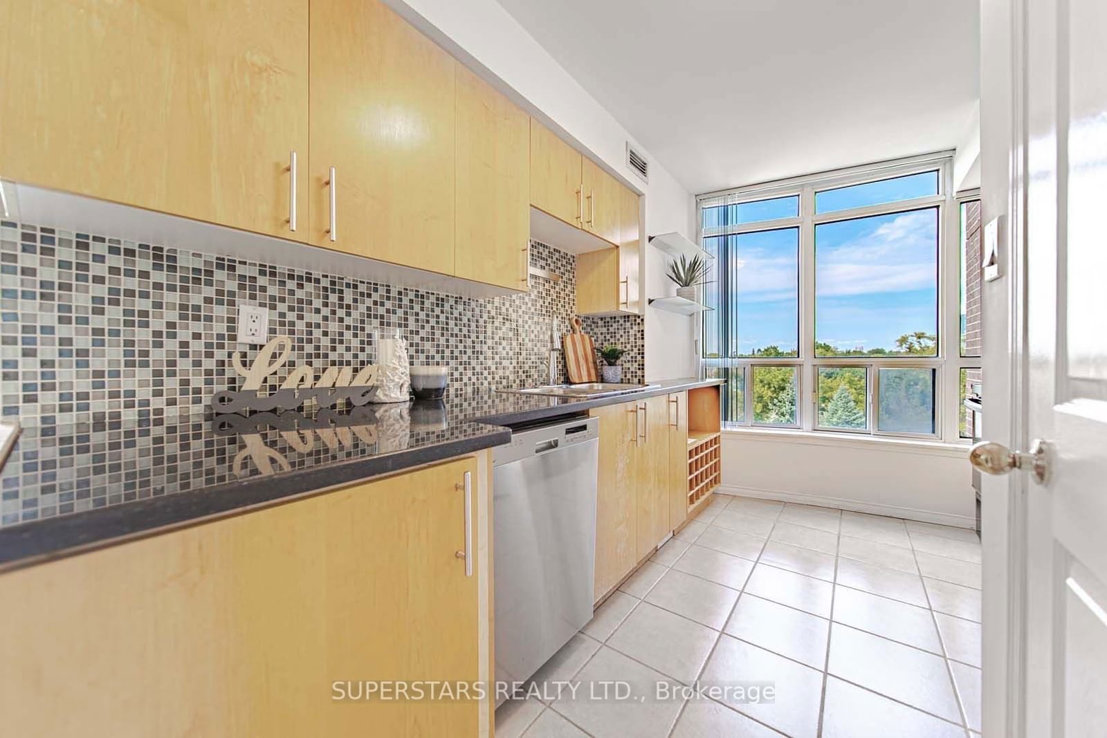 233 Beecroft Rd, unit 516 for sale - image #7